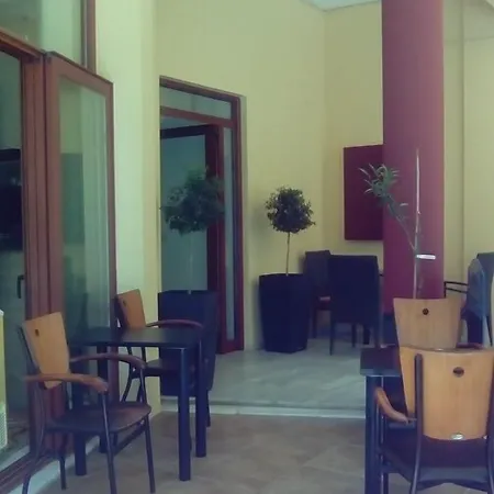 شقة Constantinos خانيا