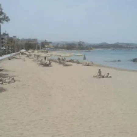 Apartman Constantinos *